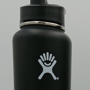 Hydro Flask 40 OZ bottle in matte black